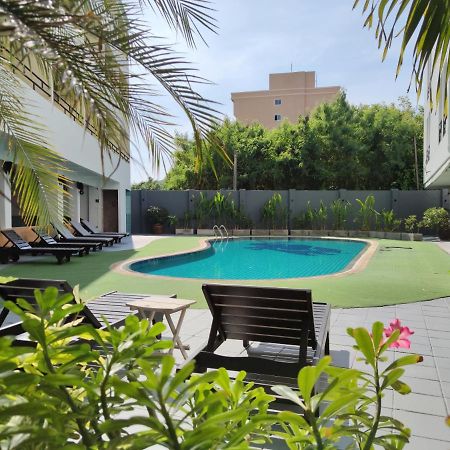 The Chanthong Residence And Hotel Pattaya Buitenkant foto
