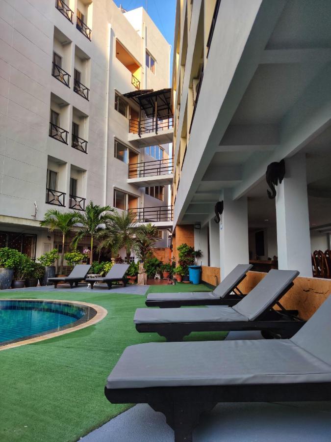 The Chanthong Residence And Hotel Pattaya Buitenkant foto